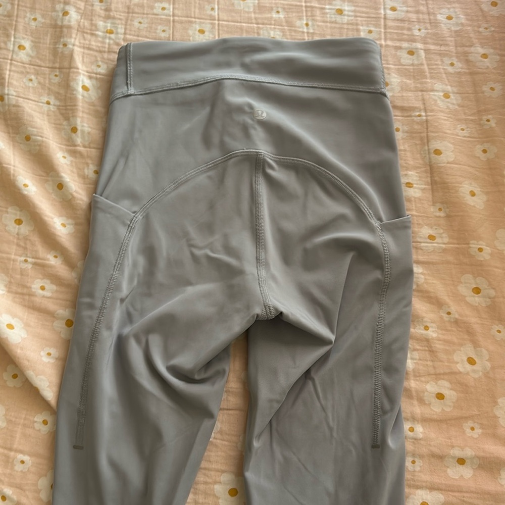 Grey lululemon leggings with pockets